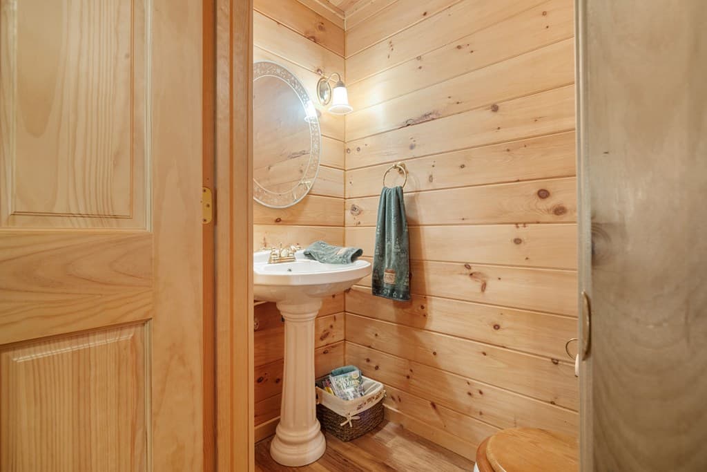 237 Laurel Creek Lane, Hayesville NC 28904 - Photo