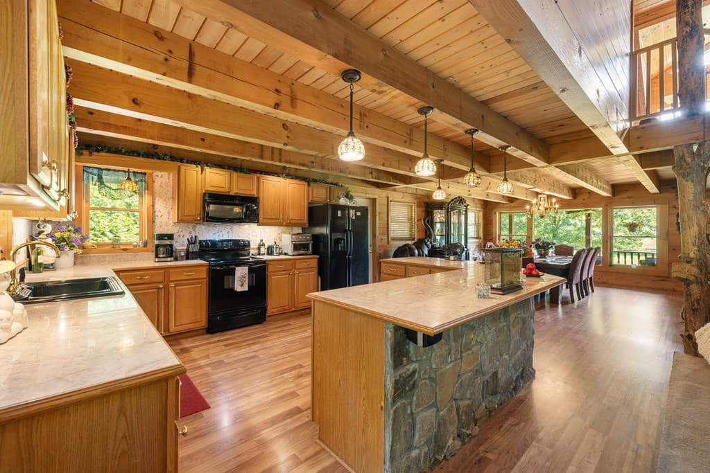 237 Laurel Creek Lane, Hayesville NC 28904 - Photo