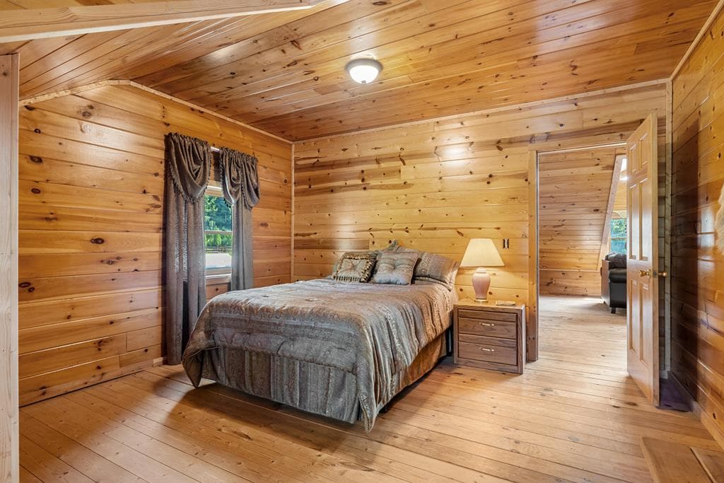 237 Laurel Creek Lane, Hayesville NC 28904 - Photo