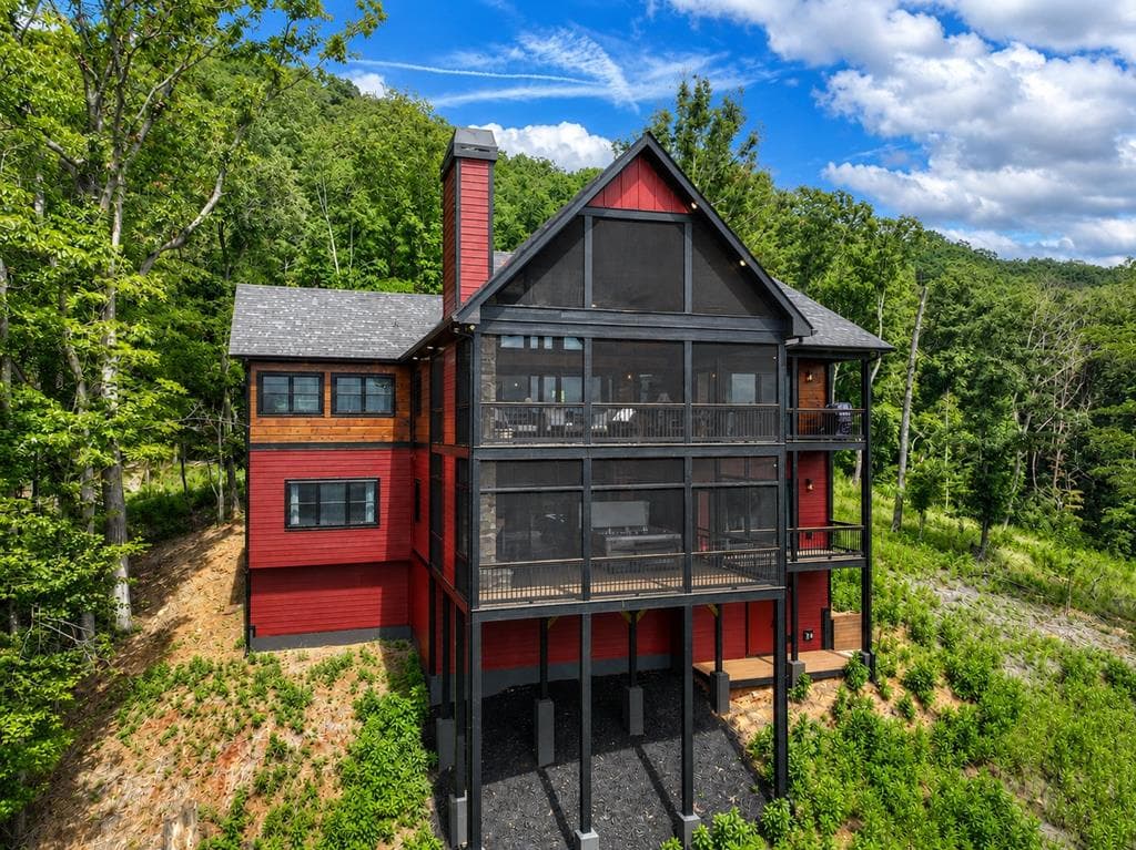 401 Kittatinny Drive, Mineral Bluff GA 30559 - Photo