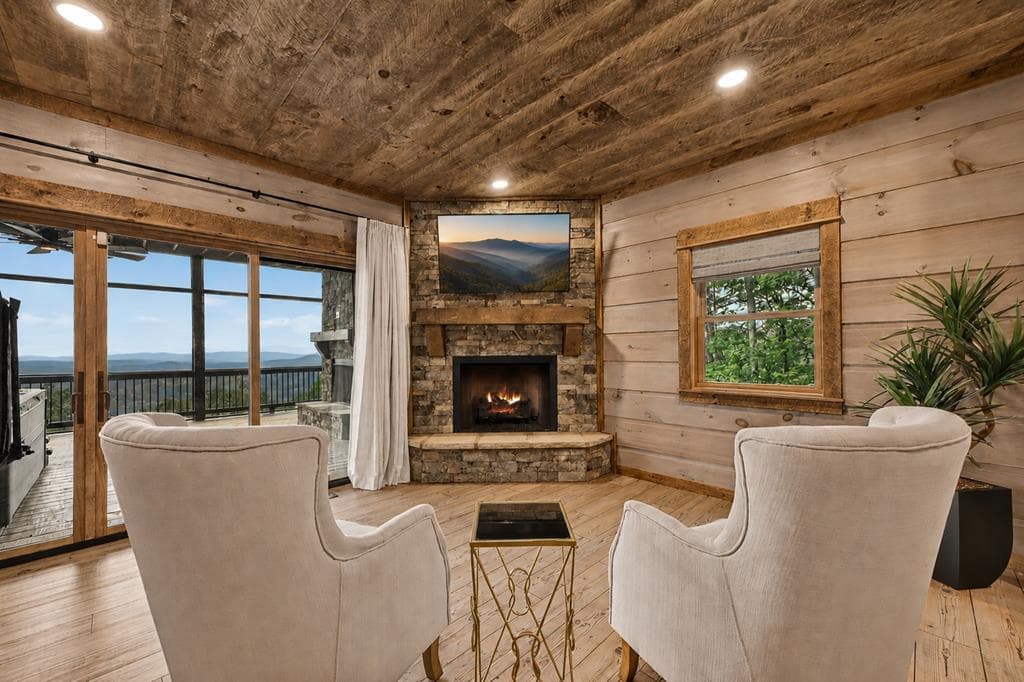 401 Kittatinny Drive, Mineral Bluff GA 30559 - Photo