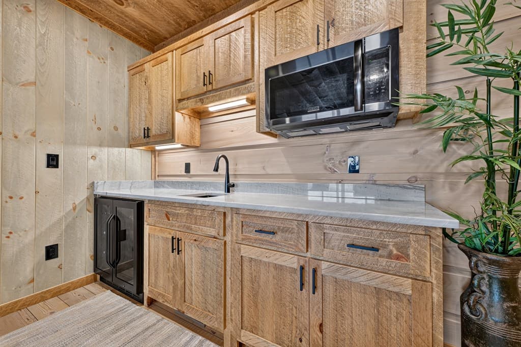 401 Kittatinny Drive, Mineral Bluff GA 30559 - Photo