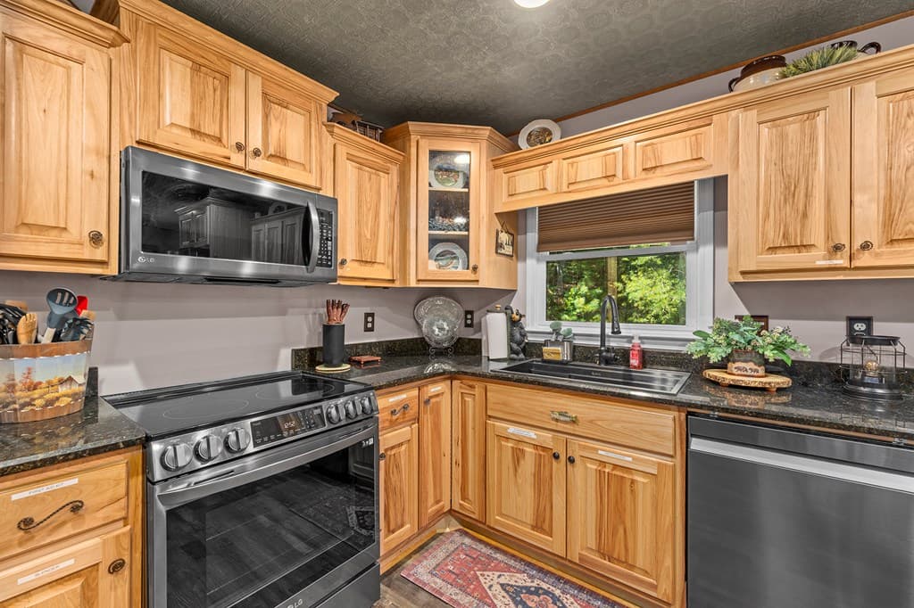 120 Walnut Mountain Court, Ellijay GA 30536 - Photo