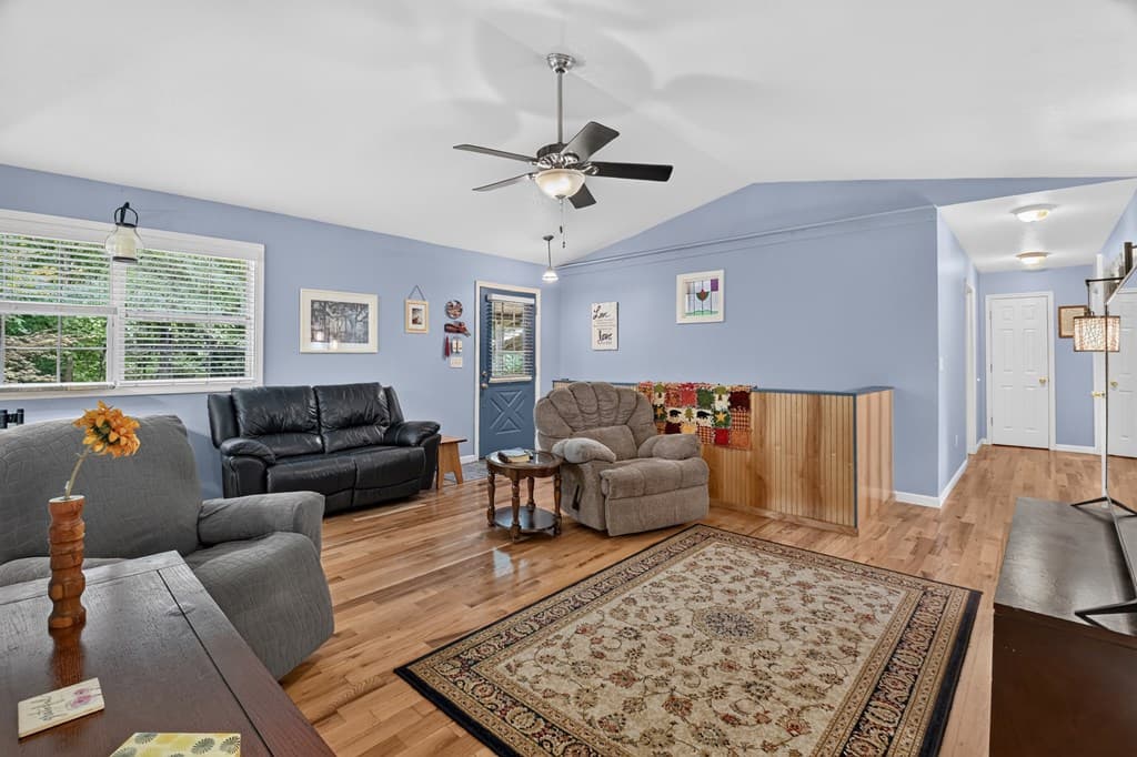 387 Ruby Lane, Mineral Bluff GA 30559 - Photo