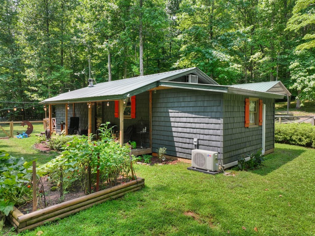 100 Wing Circle, Ellijay GA 30536 - Photo