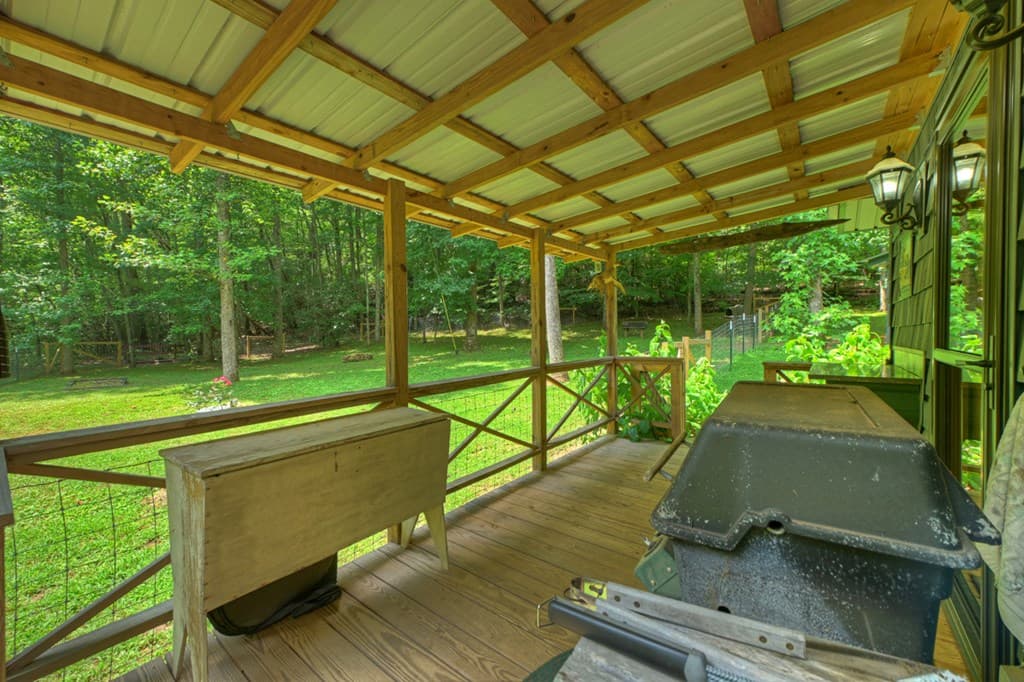 100 Wing Circle, Ellijay GA 30536 - Photo