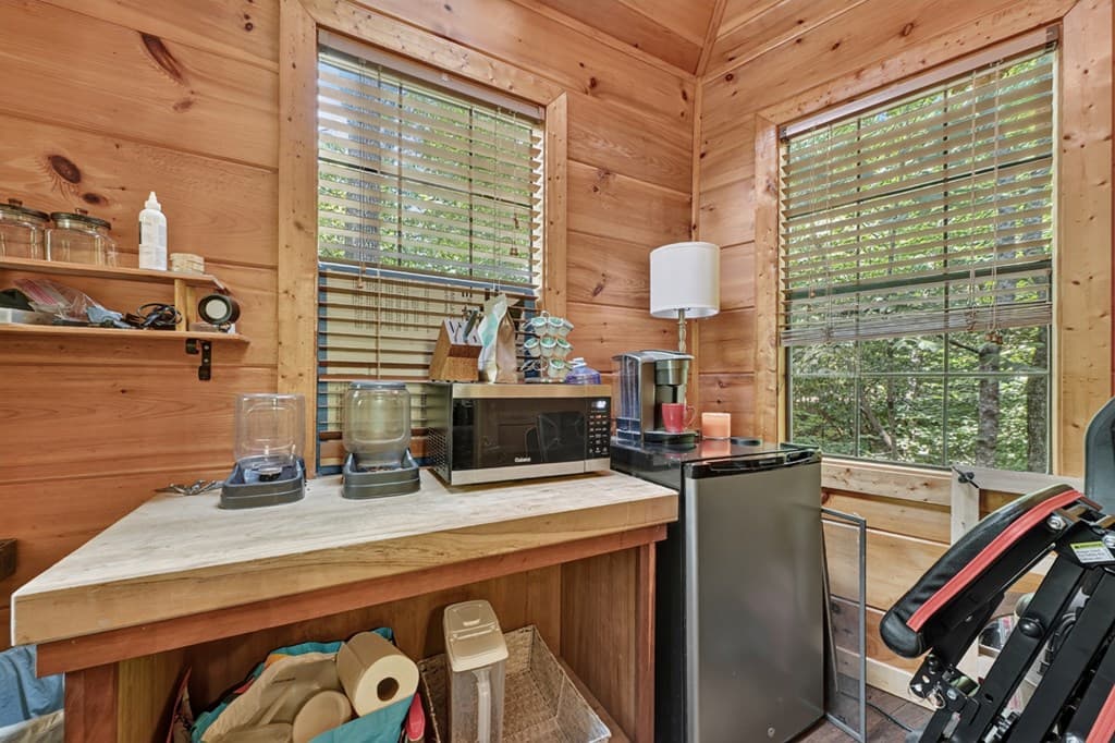 100 Wing Circle, Ellijay GA 30536 - Photo