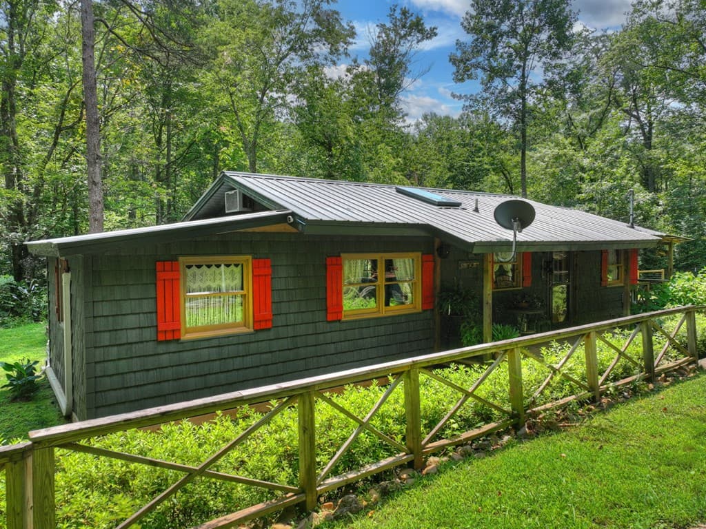 100 Wing Circle, Ellijay GA 30536 - Photo