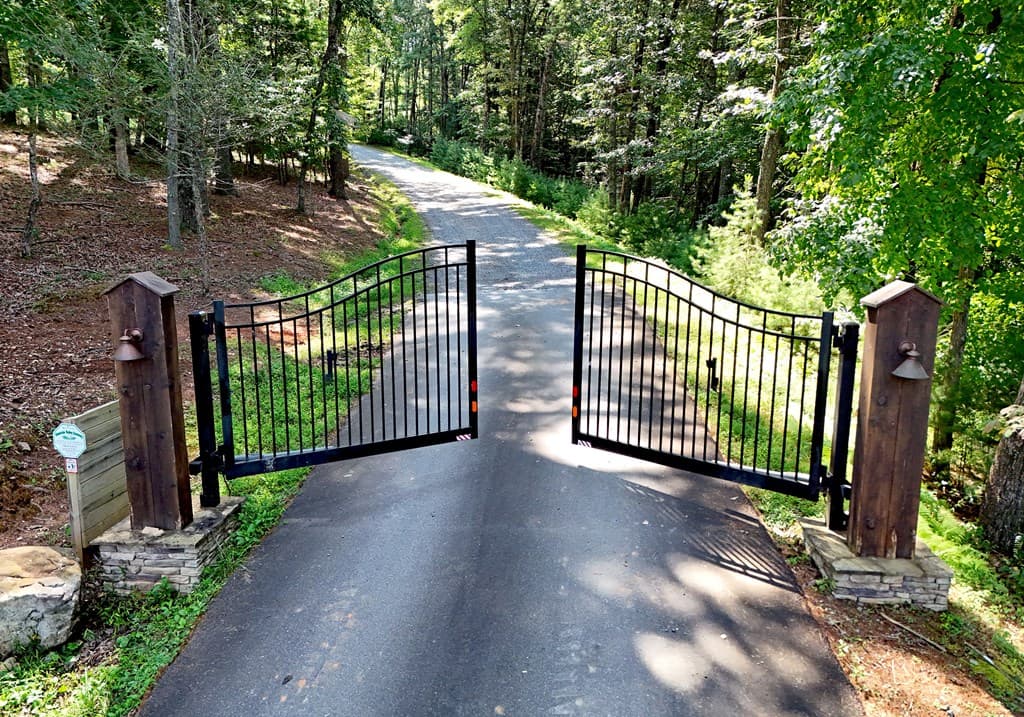 121 Noontootla Trail, Blue Ridge GA 30513 - Photo