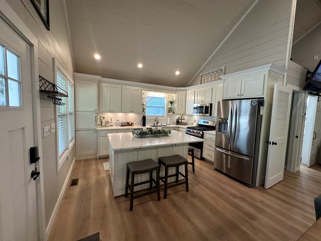 610 E Second Street, Blue Ridge GA 30513 - Photo