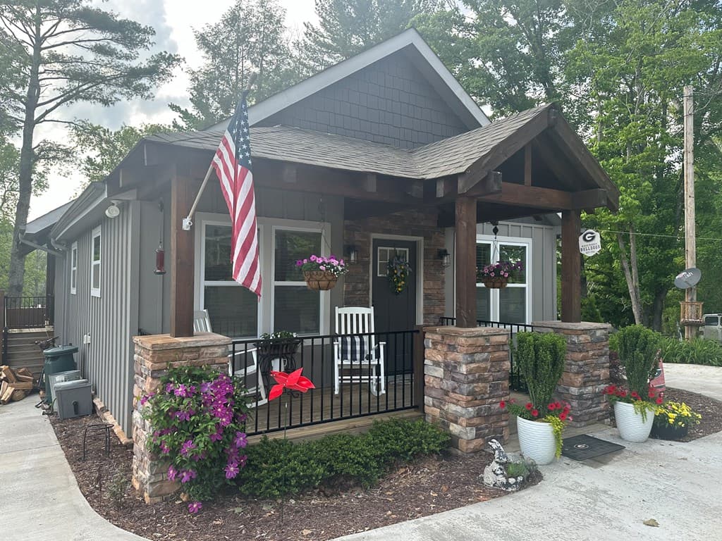 610 E Second Street, Blue Ridge GA 30513 - Photo
