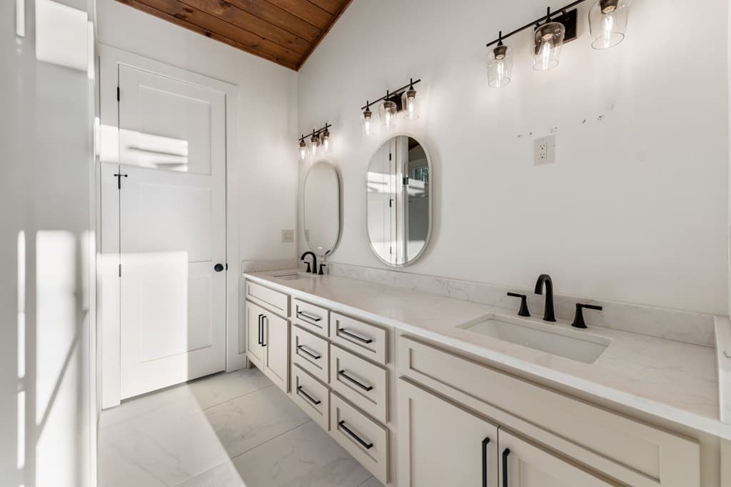 770 Fish Hook Point, Blue Ridge GA 30513 - Photo
