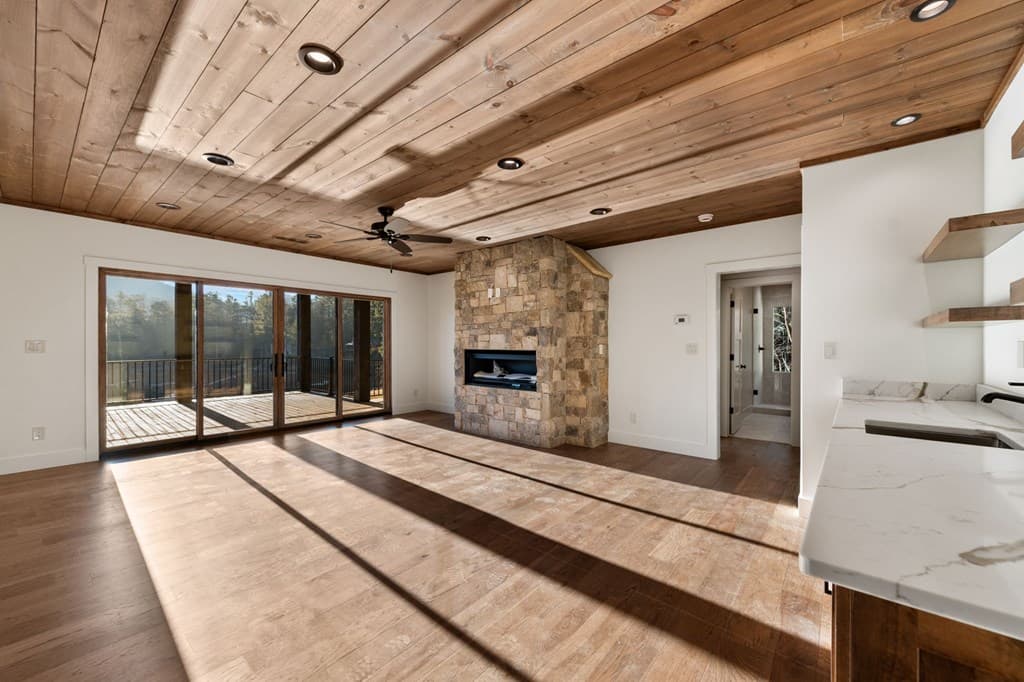 770 Fish Hook Point, Blue Ridge GA 30513 - Photo