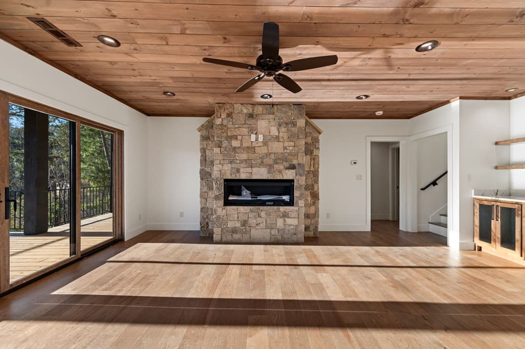 770 Fish Hook Point, Blue Ridge GA 30513 - Photo