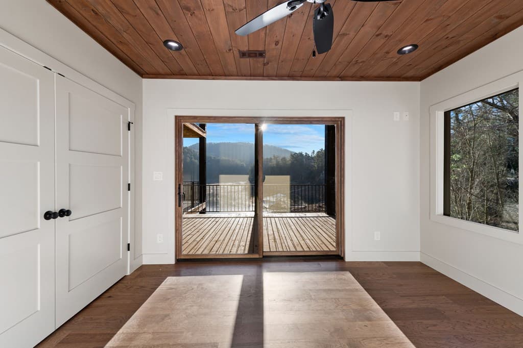 770 Fish Hook Point, Blue Ridge GA 30513 - Photo