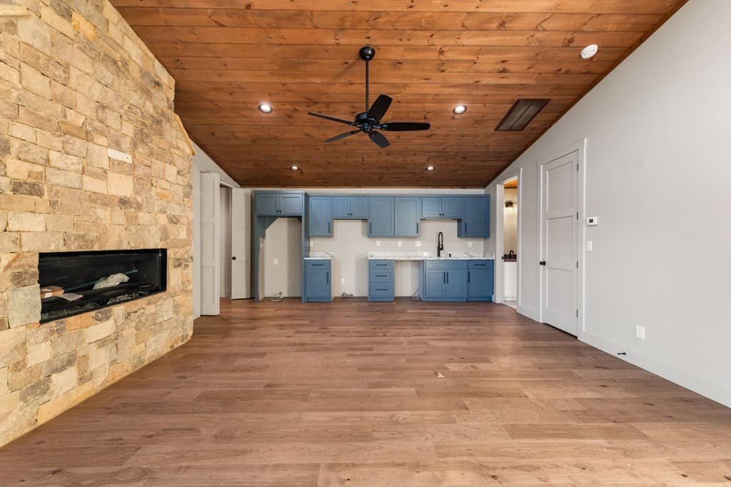 770 Fish Hook Point, Blue Ridge GA 30513 - Photo