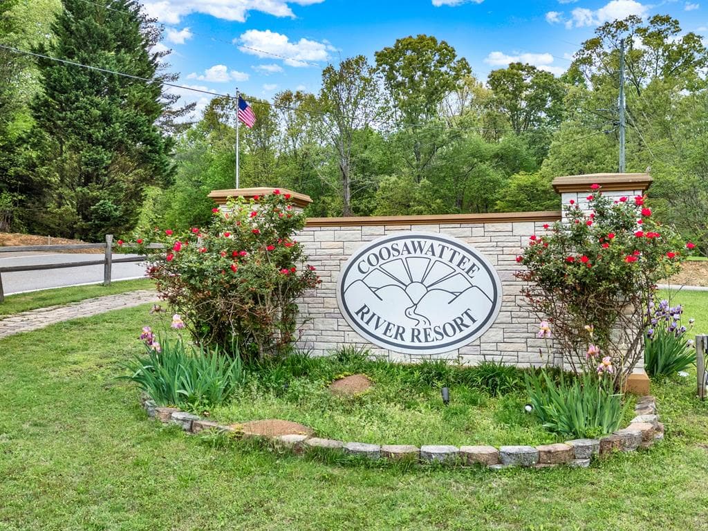 8 17th Street, Ellijay GA 30540 - Photo