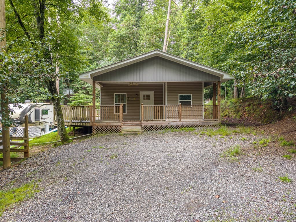8 17th Street, Ellijay GA 30540 - Photo