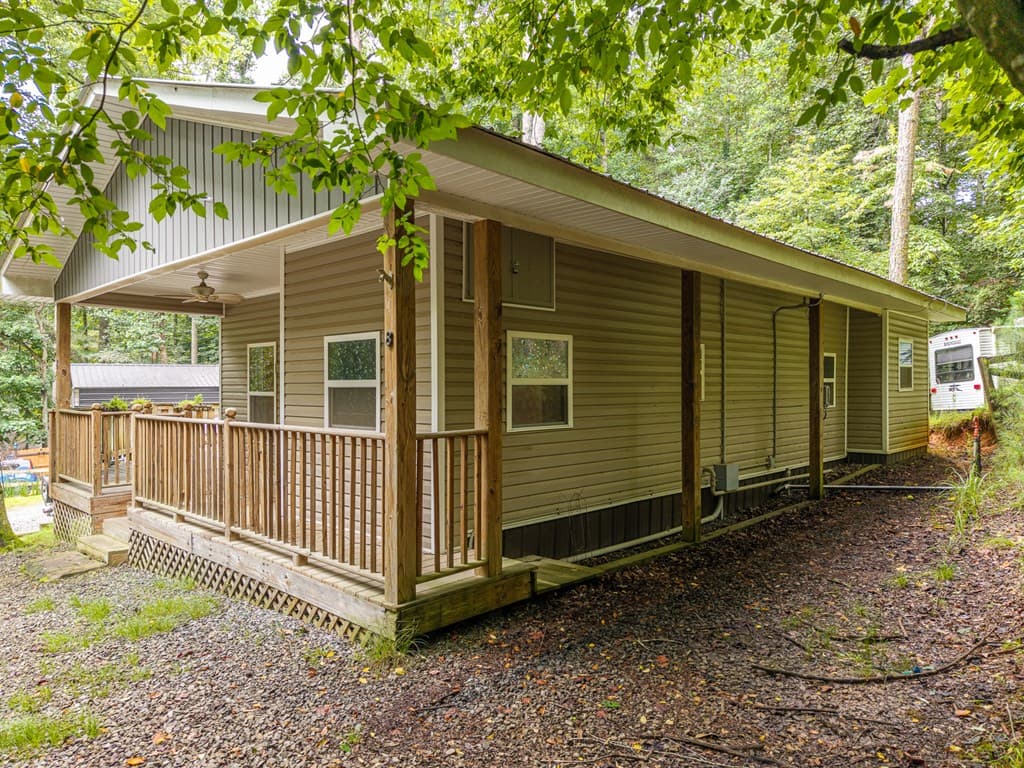 8 17th Street, Ellijay GA 30540 - Photo