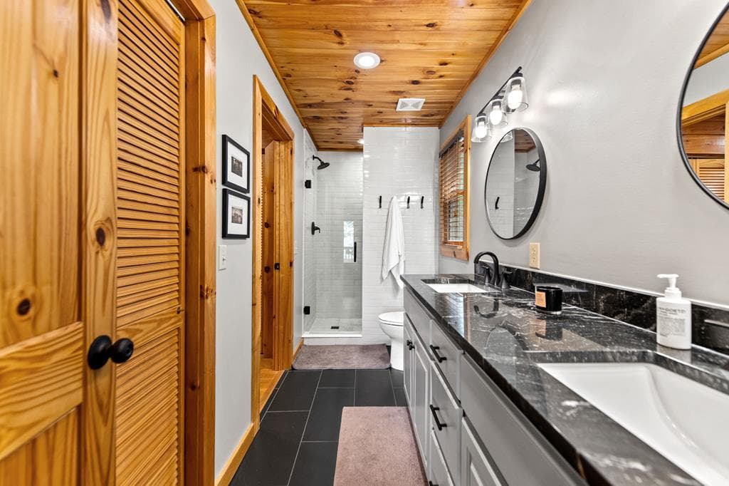185 Austin Mountain Road, Copperhill TN 37317 - Photo