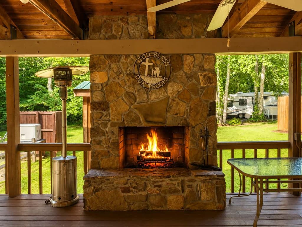 128 Bear Bend, Blairsville GA 30512 - Photo