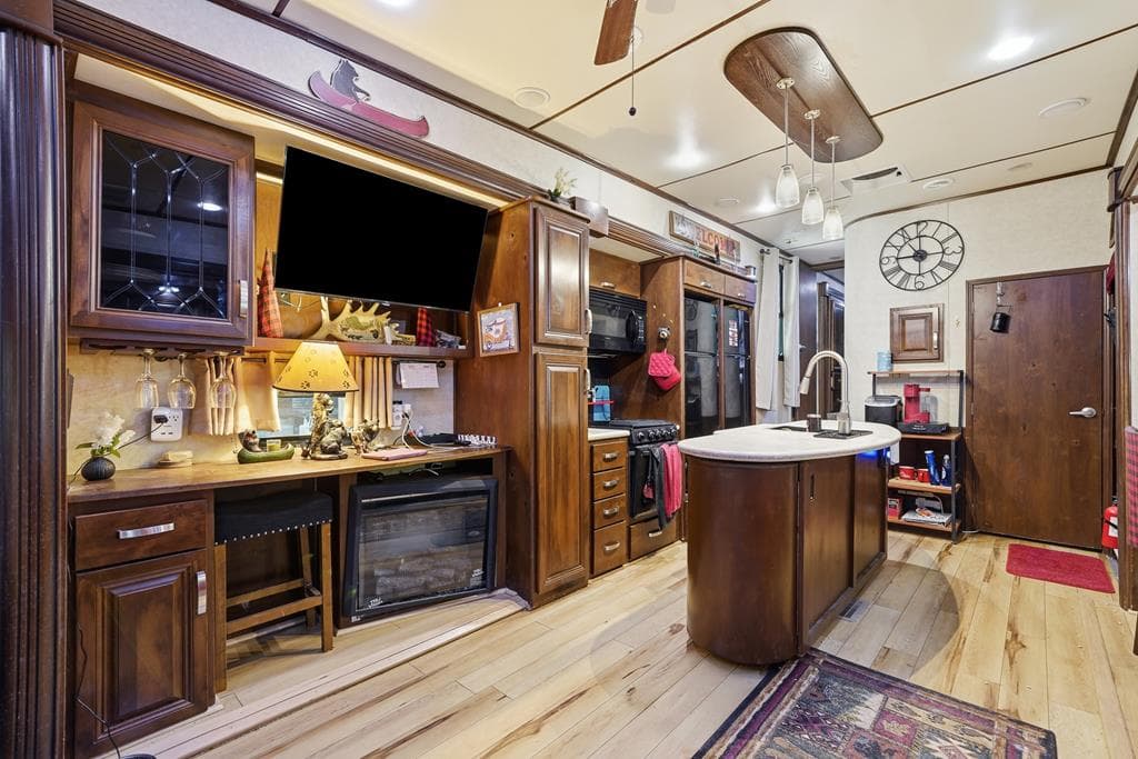 65 1st Street, Ellijay GA 30540 - Photo