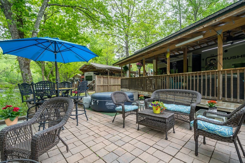 65 1st Street, Ellijay GA 30540 - Photo