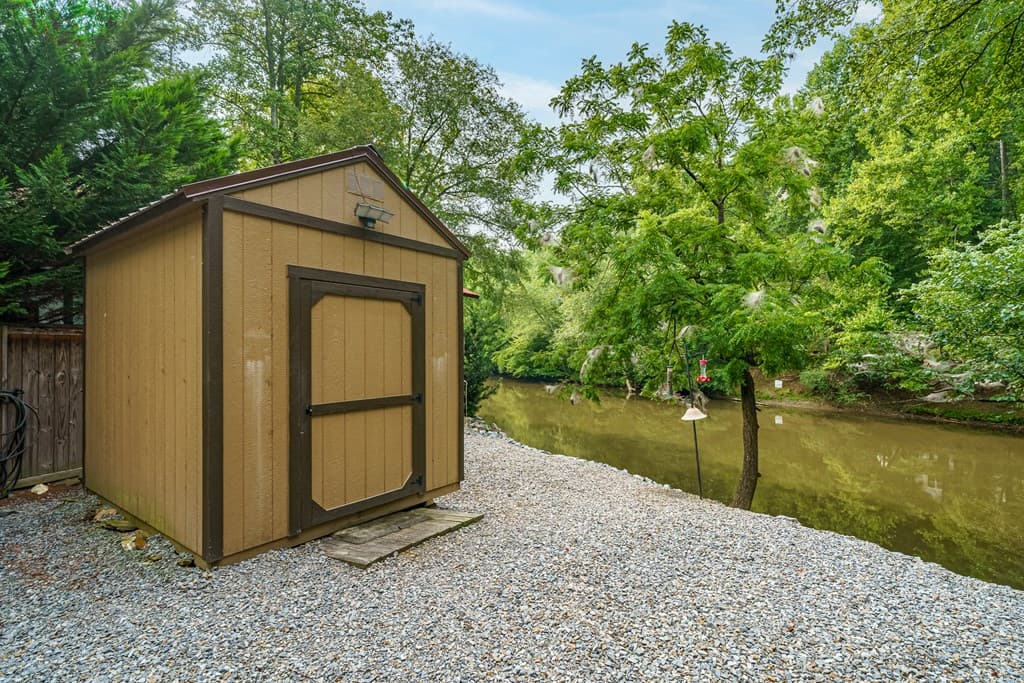 65 1st Street, Ellijay GA 30540 - Photo