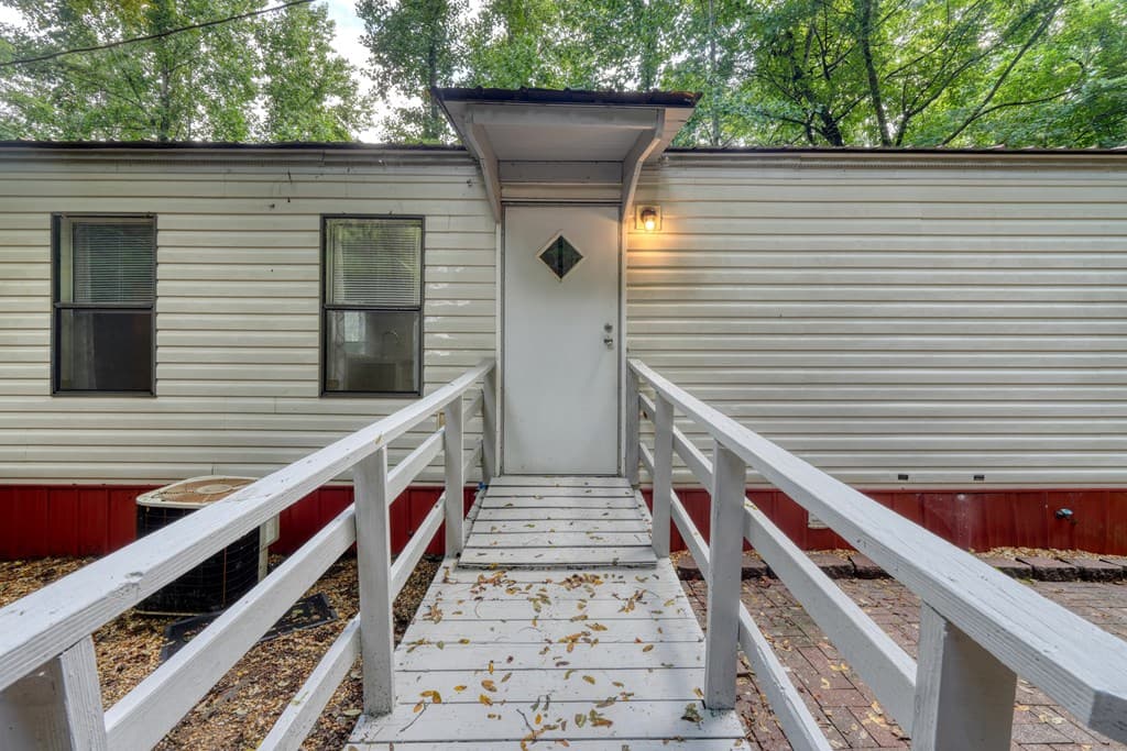 8223 True Love Mountain Road, Young Harris GA 30582 - Photo