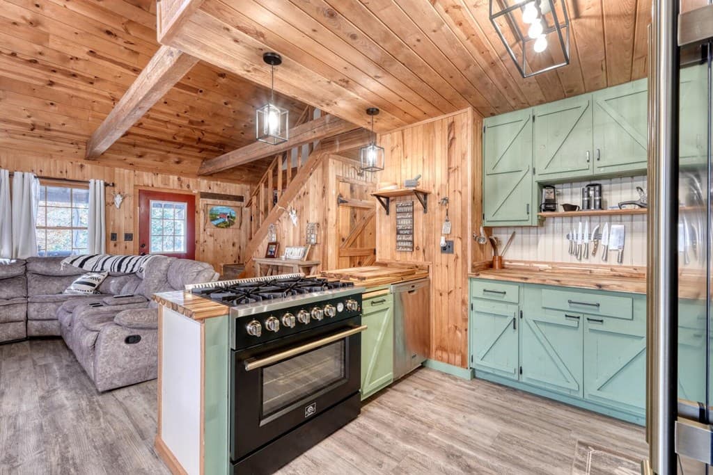 541 Rizzitello Lane, Blairsville GA 30512 - Photo