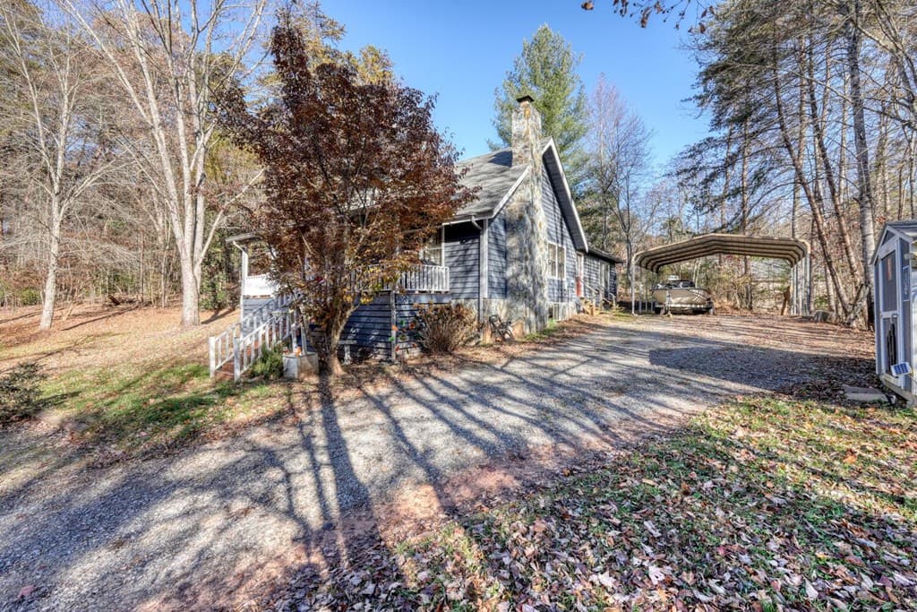541 Rizzitello Lane, Blairsville GA 30512 - Photo