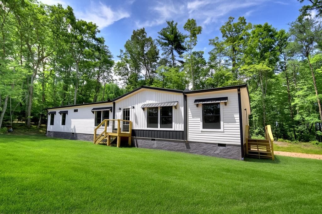 5668 Mobile Road, Blue Ridge GA 30513 - Photo