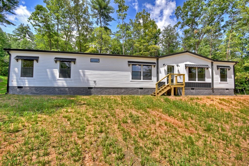 5668 Mobile Road, Blue Ridge GA 30513 - Photo