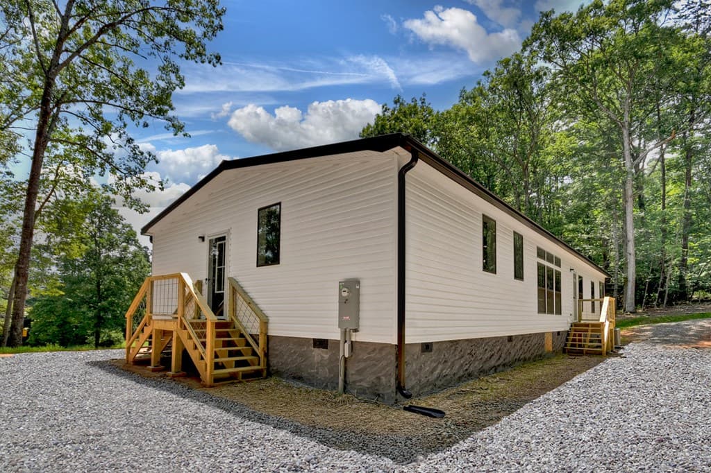 5668 Mobile Road, Blue Ridge GA 30513 - Photo