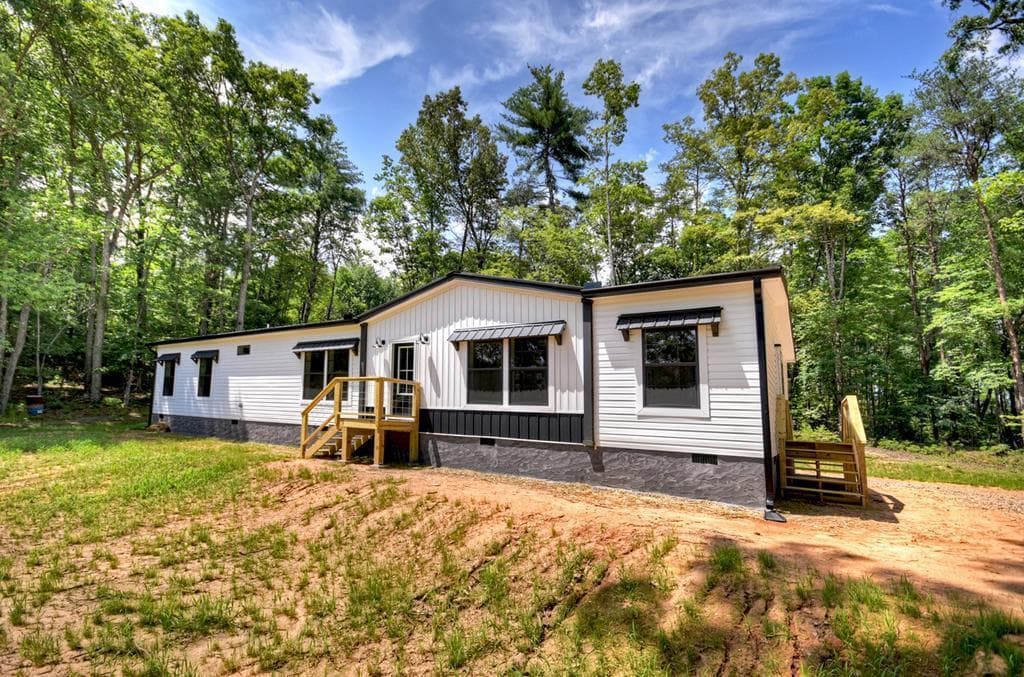 5668 Mobile Road, Blue Ridge GA 30513 - Photo