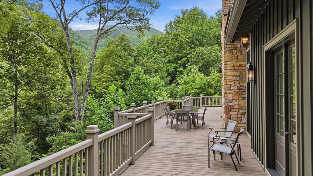 490 Red Wolf Run, Franklin NC 28734 - Photo