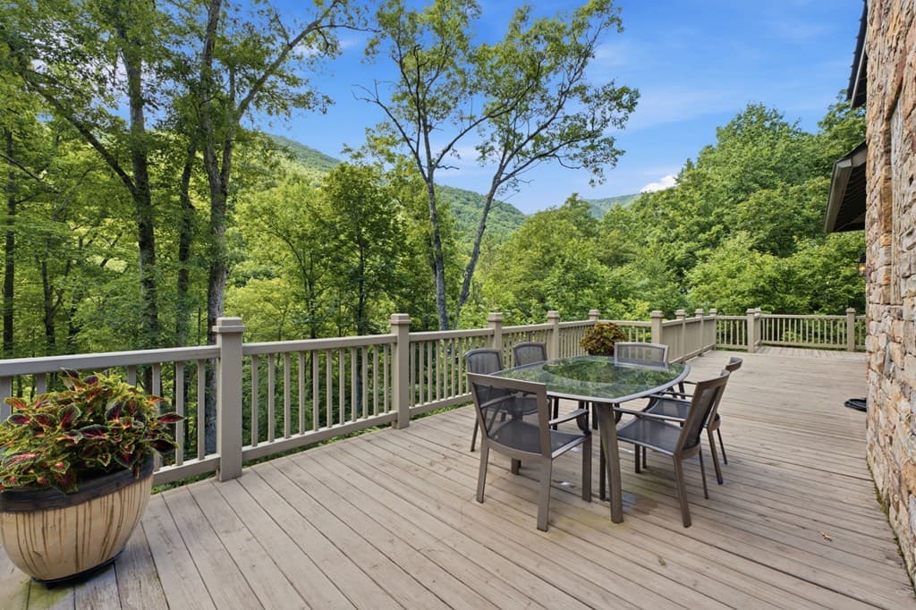 490 Red Wolf Run, Franklin NC 28734 - Photo