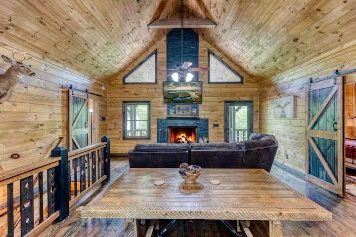 30 Trinity Hills Lane, Mineral Bluff GA 30559 - Photo