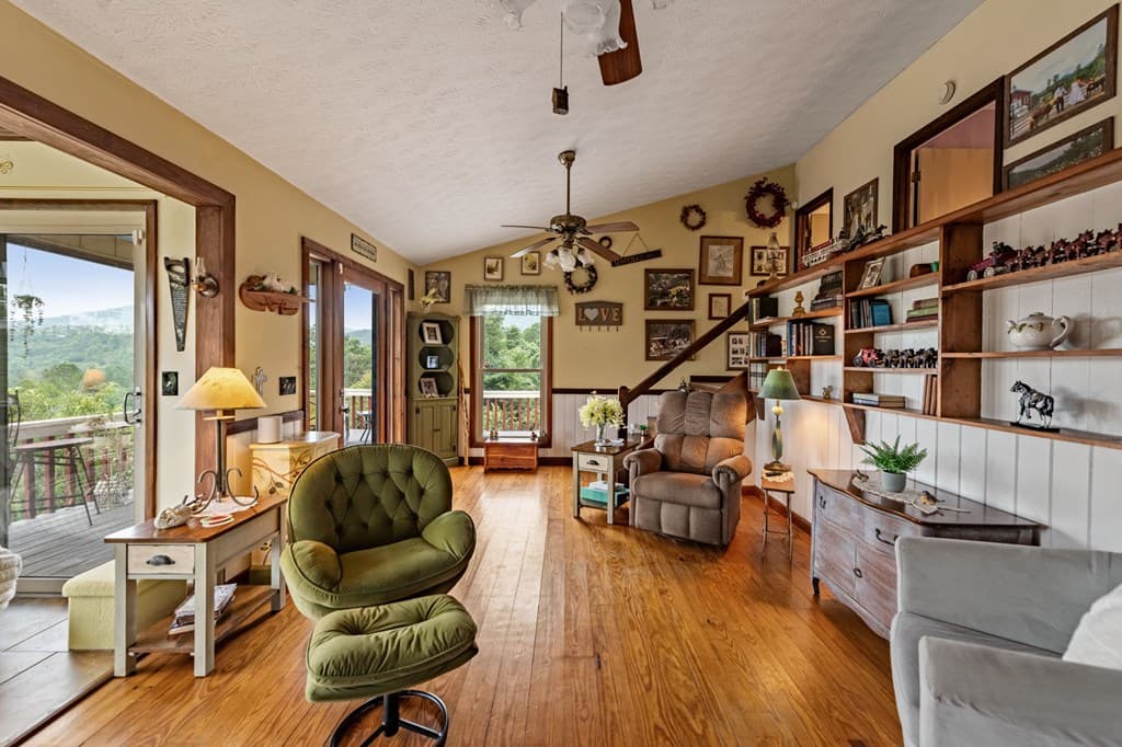 90 Fox Run, Blue Ridge GA 30513 - Photo