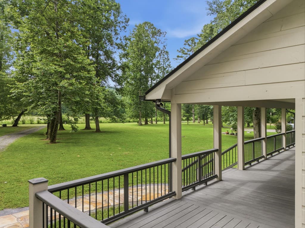 124 W Mountain Meadows, Hayesville NC 28904 - Photo