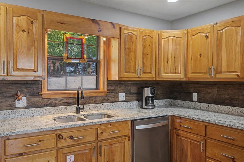 1488 Walnut Rdg, Ellijay GA 30536 - Photo