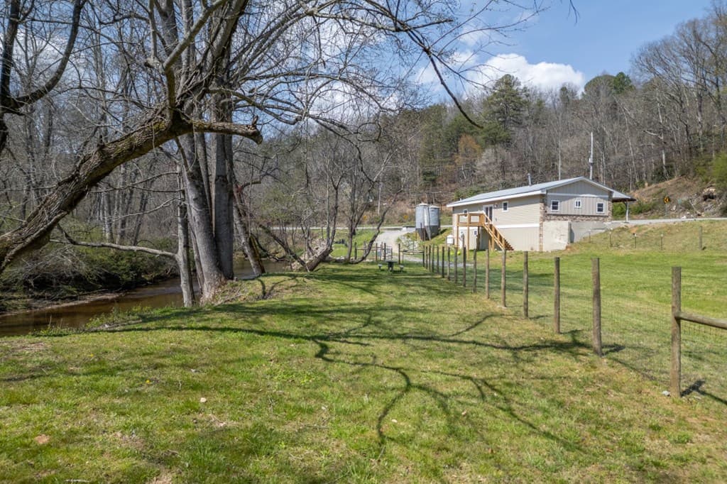 4494 Gainesville Hwy, Blairsville GA 30512 - Photo
