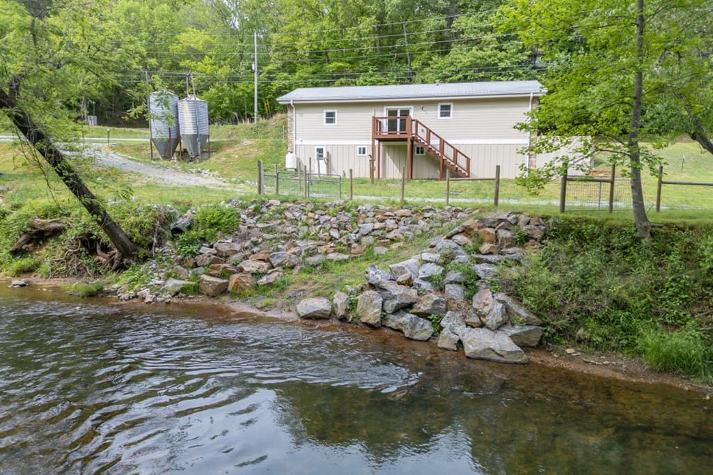 4494 Gainesville Hwy, Blairsville GA 30512 - Photo