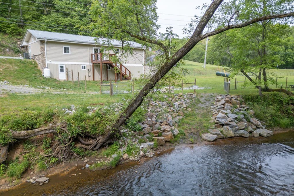4494 Gainesville Hwy, Blairsville GA 30512 - Photo