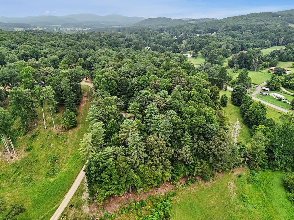 147 Midnight Road, Blairsville GA 30512 - Photo