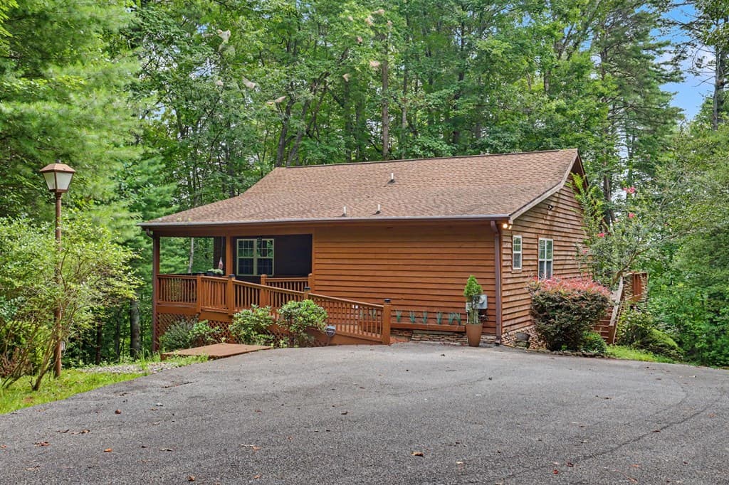 147 Midnight Road, Blairsville GA 30512 - Photo