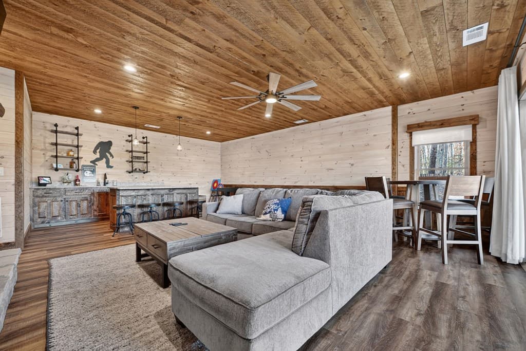 315 River Retreat Road, Blue Ridge GA 30513 - Photo