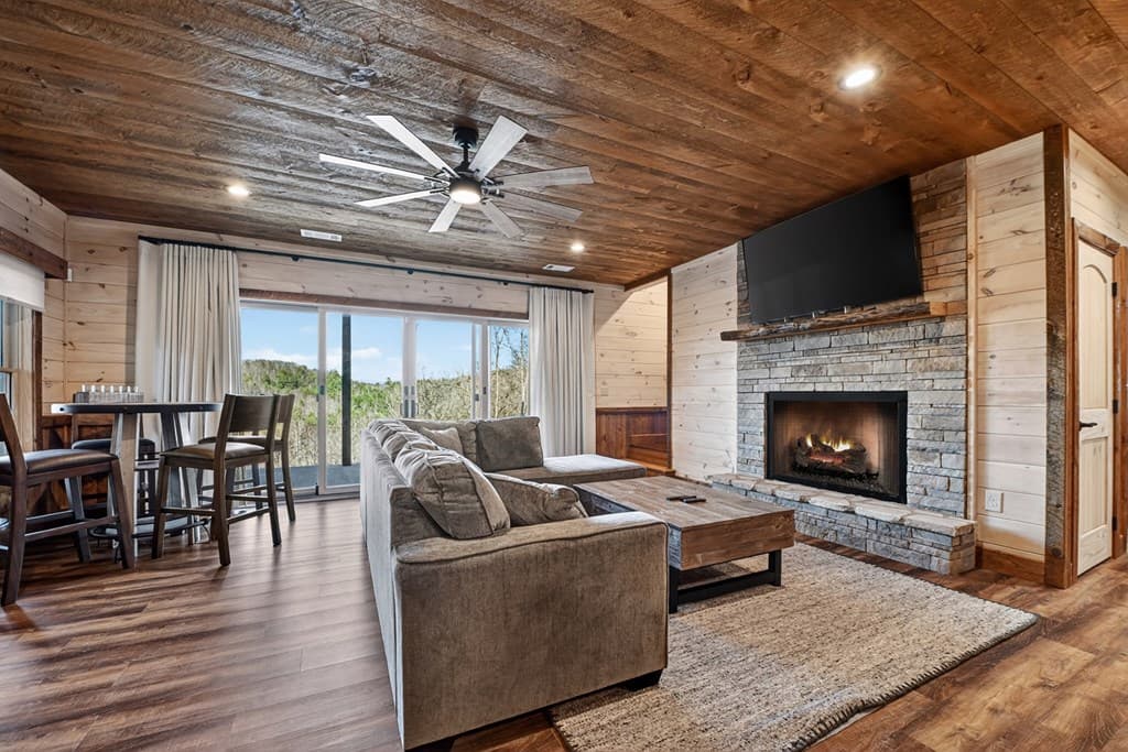 315 River Retreat Road, Blue Ridge GA 30513 - Photo