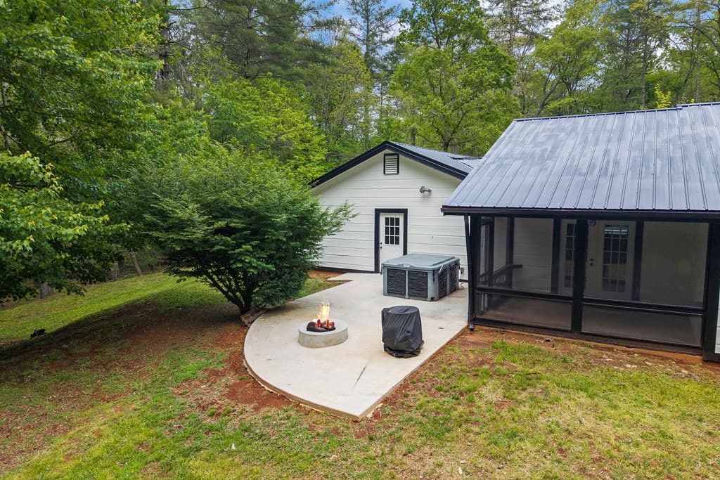 435 Dogwood Way, Blue Ridge GA 30513 - Photo