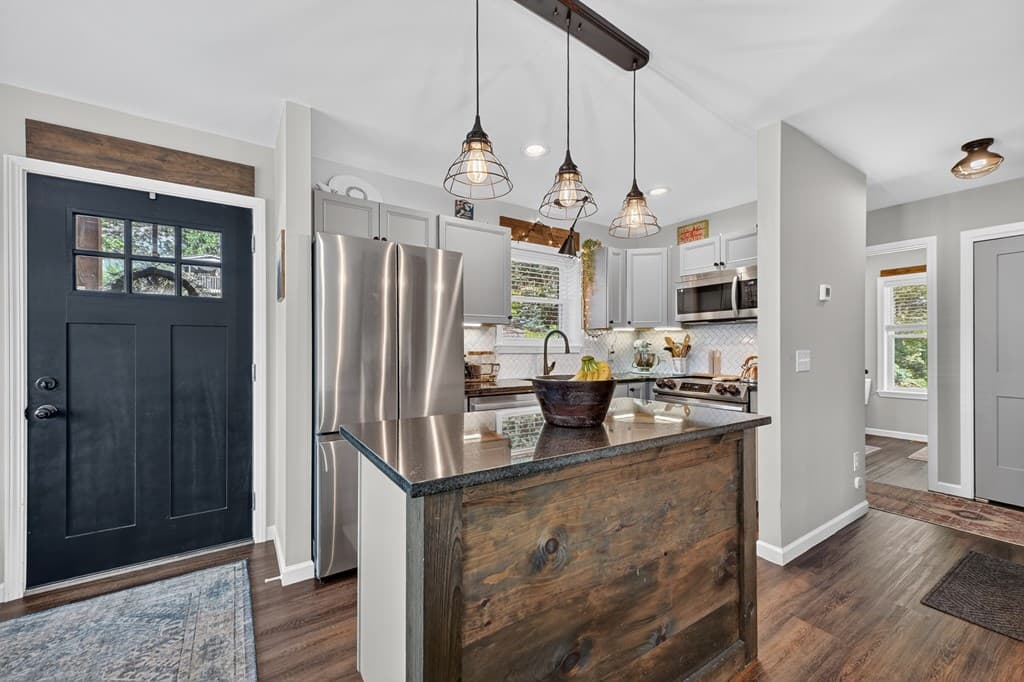 239 Lucille Avenue, Ellijay GA 30540 - Photo